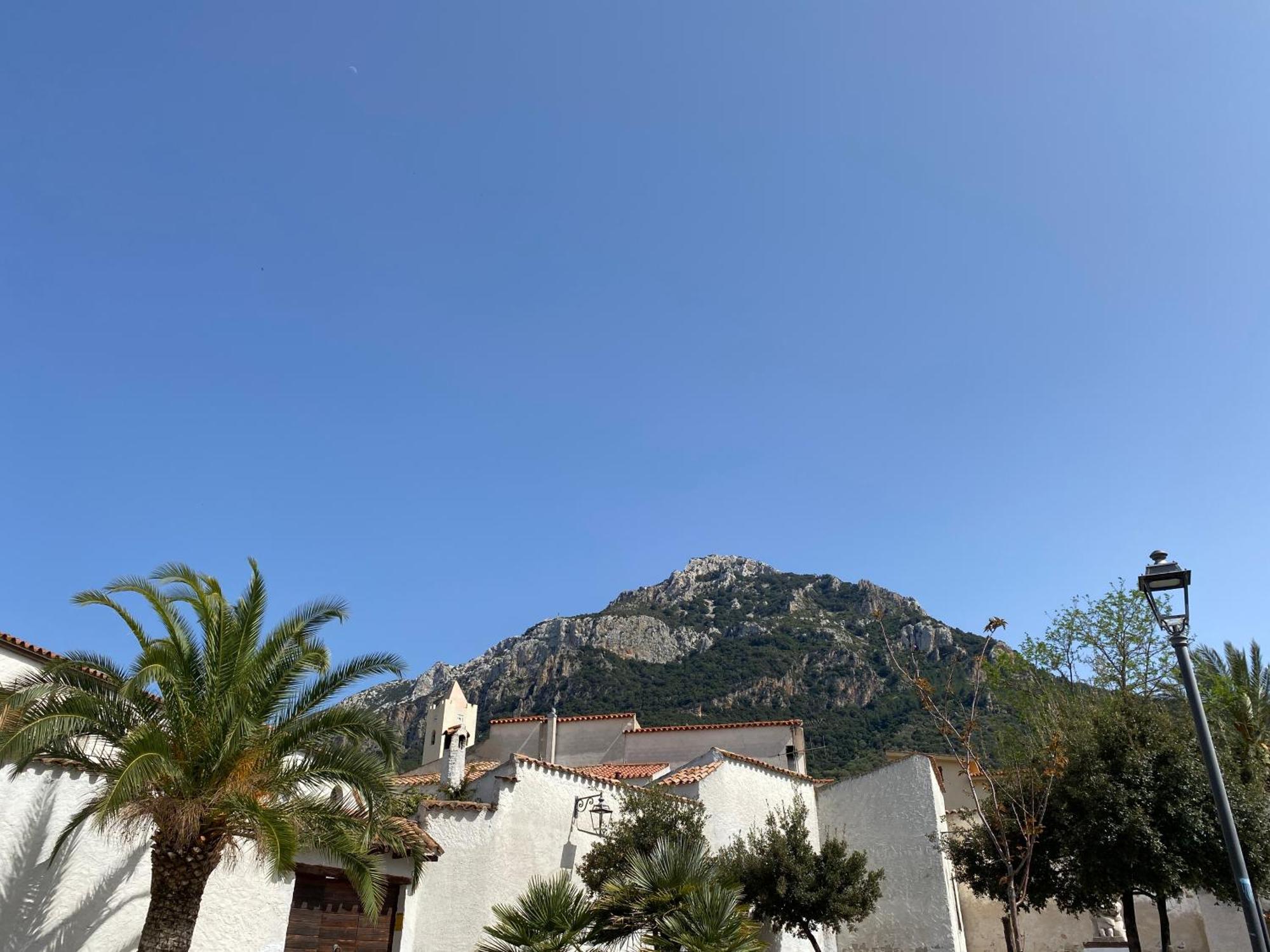 Casa Lia - Independent Apartment In The Gulf Of Orosei Galtellì エクステリア 写真